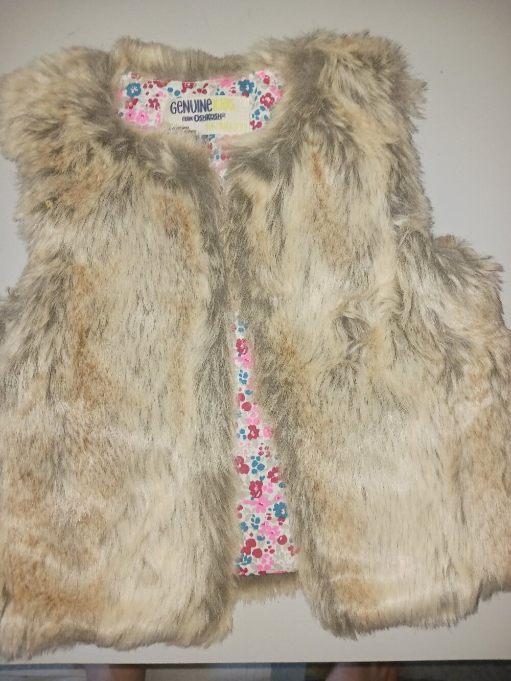 Genuine Kids OshKosh Faux Fur Vest Girls Size 3T Tan Brown Cozy Layering Piece